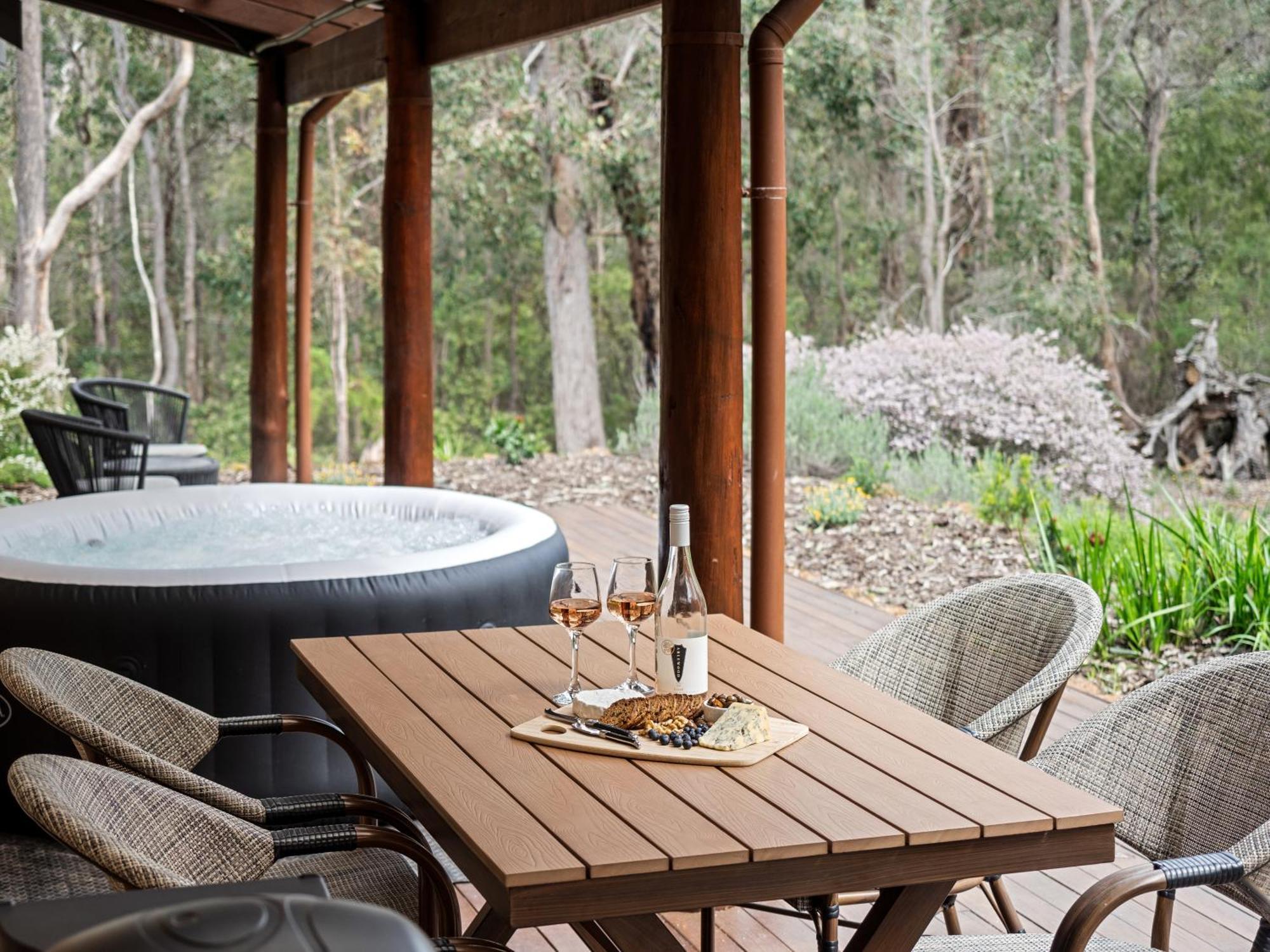 Jarrah Grove Forest Retreat - Adults Only Luxury Chalet Rosa Glen Exterior photo